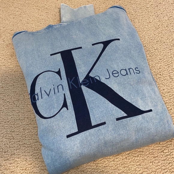 Calvin Klein Sweaters - CALVIN KLEIN HOODIE